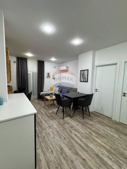 Продава се Тристаен апартамент в Варна, ВИНС - 125 кв.м за 2400 €/кв.м - Снимка #8