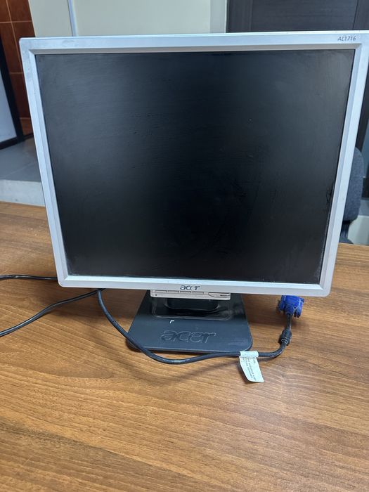 Продам мониторы в хорошем состоянии