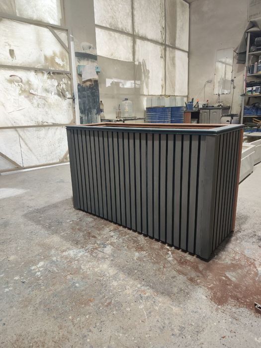 Кашпо. Цветочница из ДПК