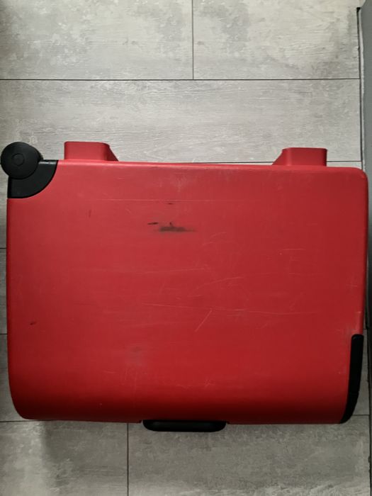 Куфари. Revelation и Carlton