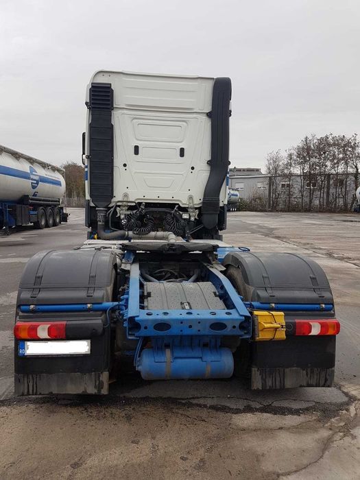 Mercedes -Benz Actros 1842 MP4 dotat cu compresor