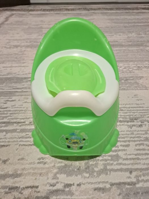 Отдам горшок детский