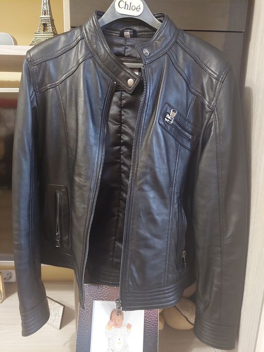 Geaca din piele pentru femei