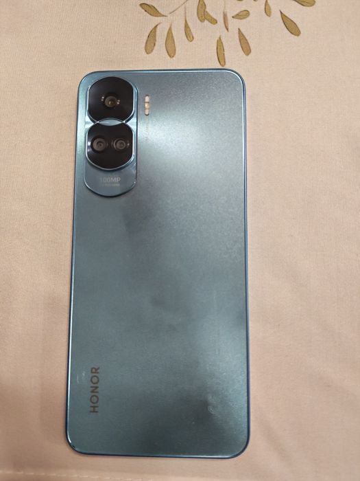 Телефон Honor 90 lite