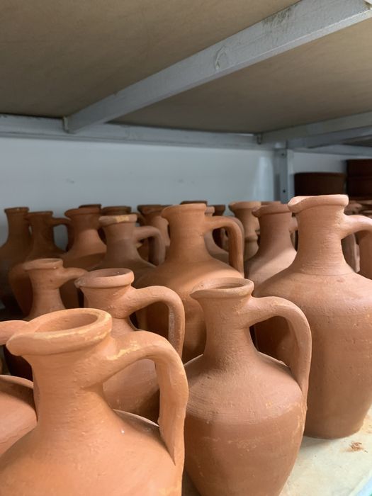 Кувшины глиняные