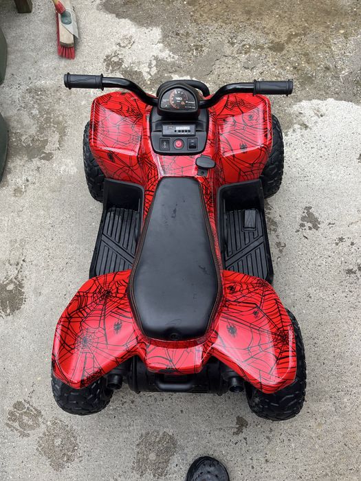 Masinuta electrica mercedes pentru copii