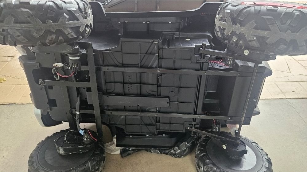 Masinuta Electrica Mercedes 4 X 4 cu telecomanda