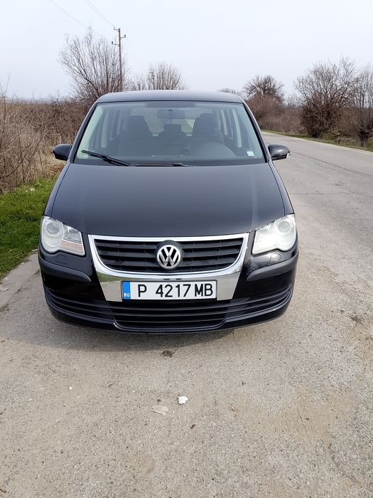 Продавам wwТуаран 1.9  105 кс 2008  г