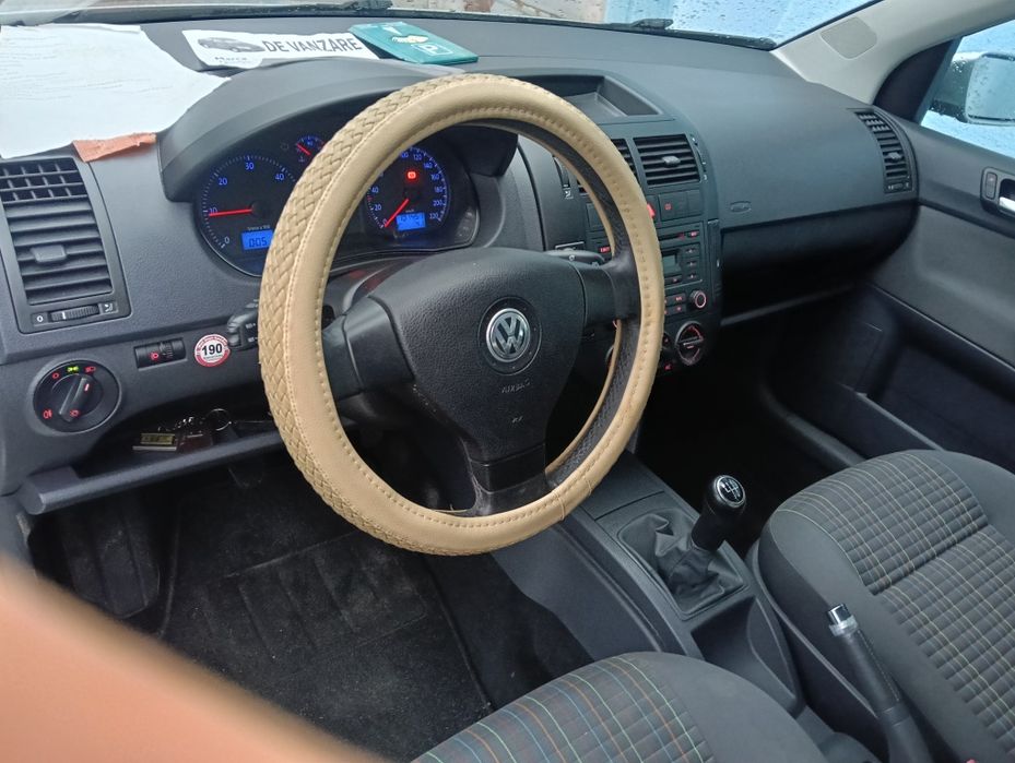 Vând vw polo 2009 în stare perfectă.