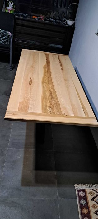 Masa de vanzare 2m lungime,90cm latime