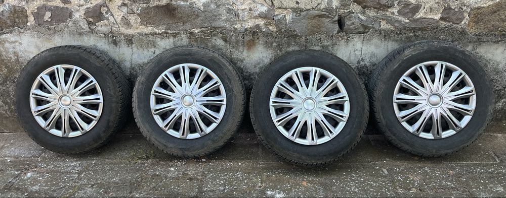 Зимни гуми с джанти 15” + тасове