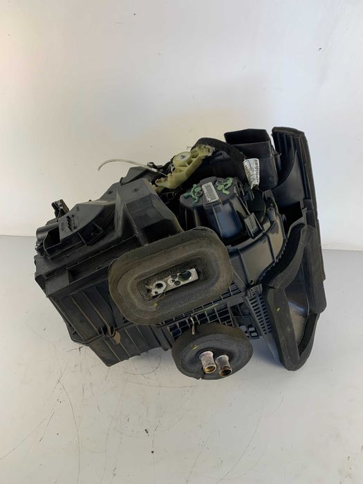 Кутия парно климатик Дачия Сандеро Dacia Sandero I (08-12)г.