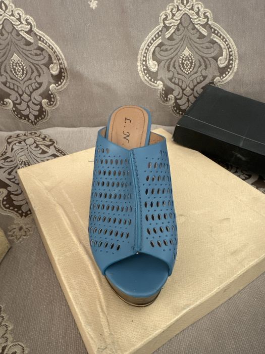 Летние босоножки сабо