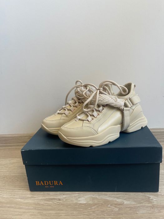 Маратонки BADURA