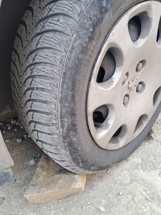 Пежо 307   1 4 комби 2003 г