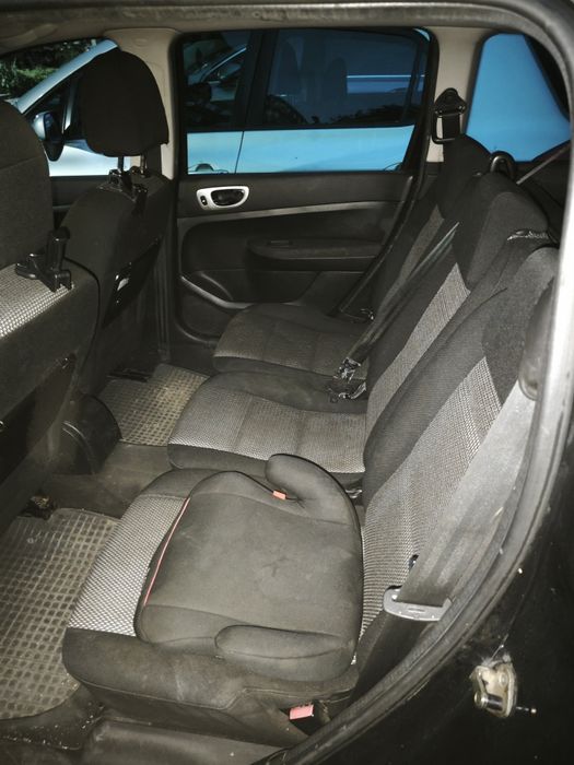 ПРОДАВАМ Peugeot 307 SW 2.0 HDI 136 KC