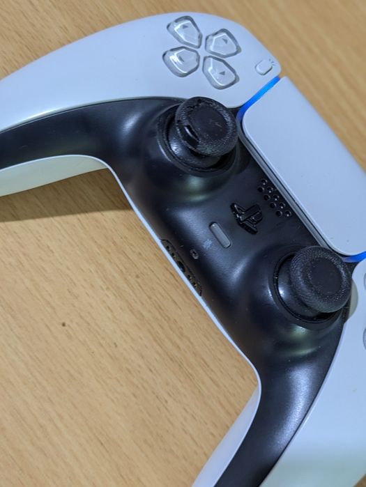 Joystick PlayStation 5 transport 5 lei azi