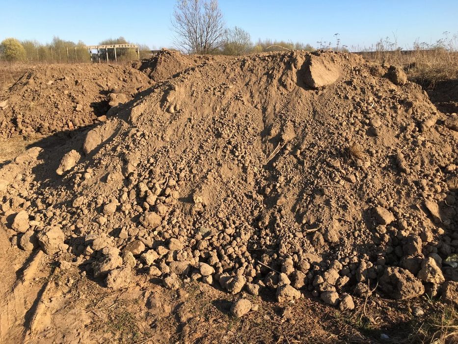 Грунт отличного качества. Доставка самосвалами 20 куб