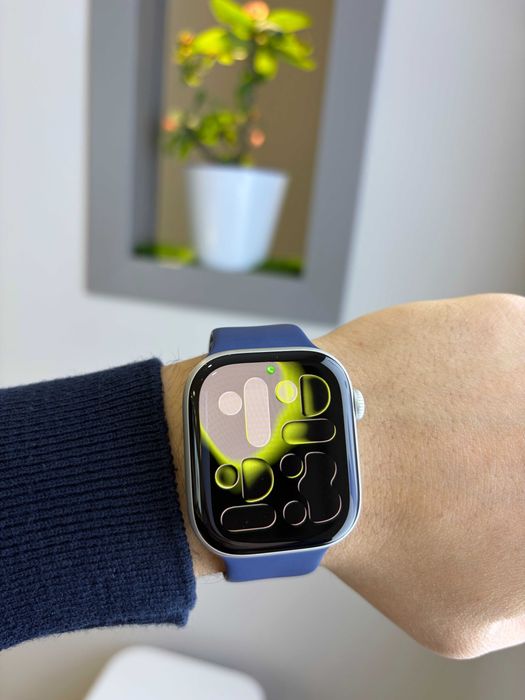 Apple iWatch 10 Series 46 mm Jet Black , Silver