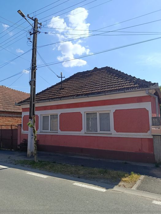 Casă de vanzare în Lipova 756mp