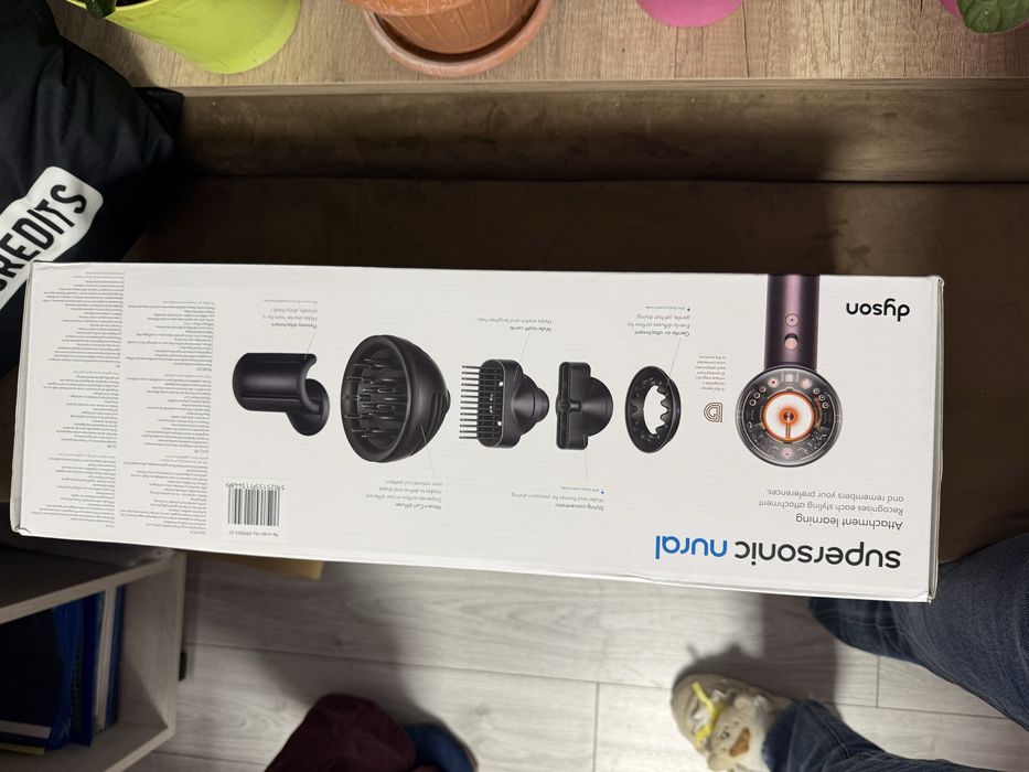 Uscător de păr Dyson Supersonic Nural – nou