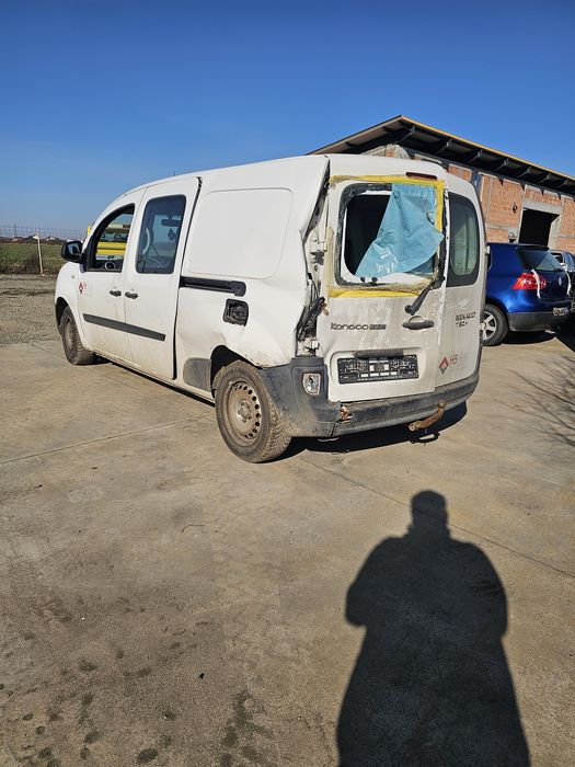 Dezmembrari piese renault kangoo 1,5 dci alb maxi