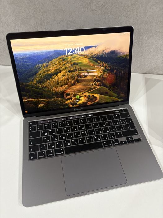 Продаю MacBook Pro M2
