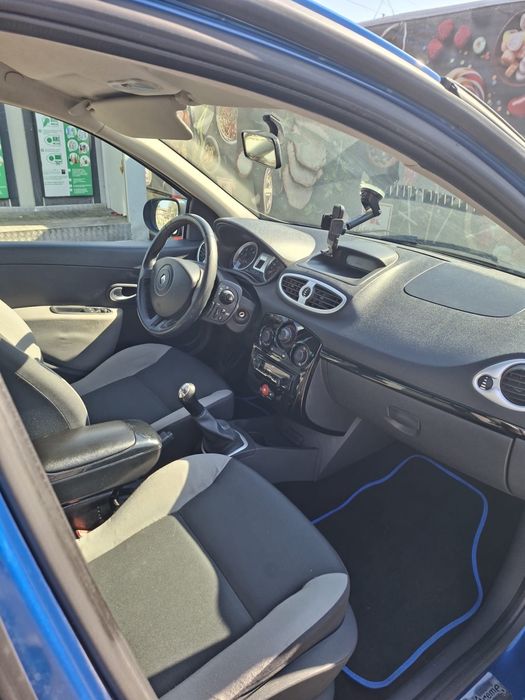 Renault clio 3 an 2010