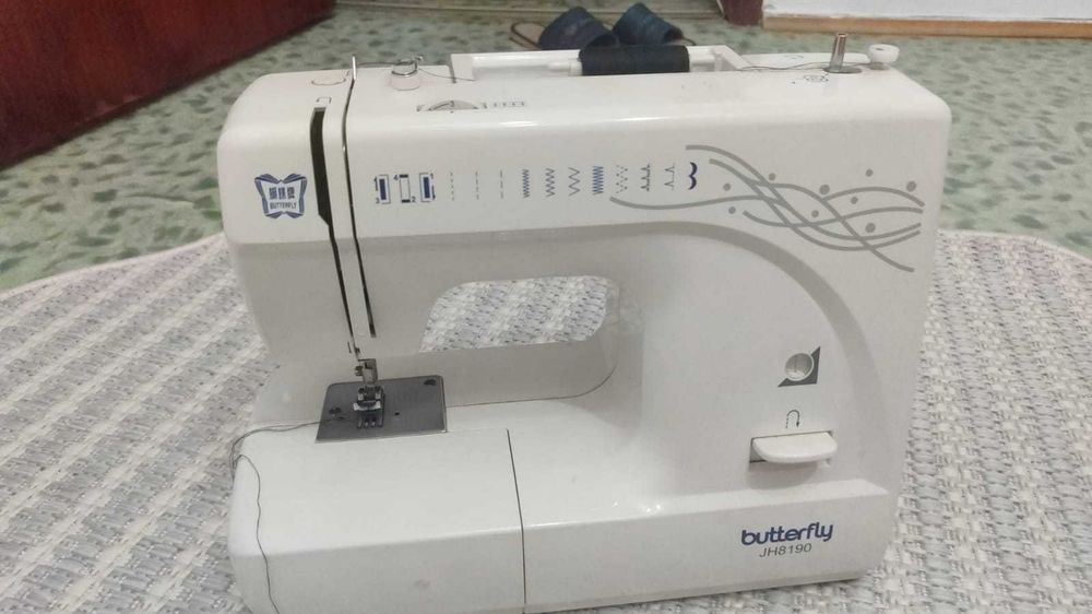 Продам швейную машинку Butterfly JH8190