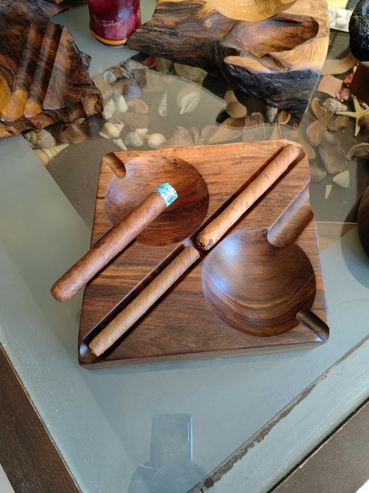 Семеен пепелник за пури и пурети