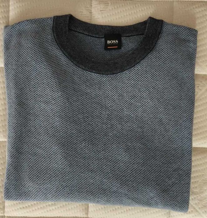 Светло син пуловер BOSS мъжки L