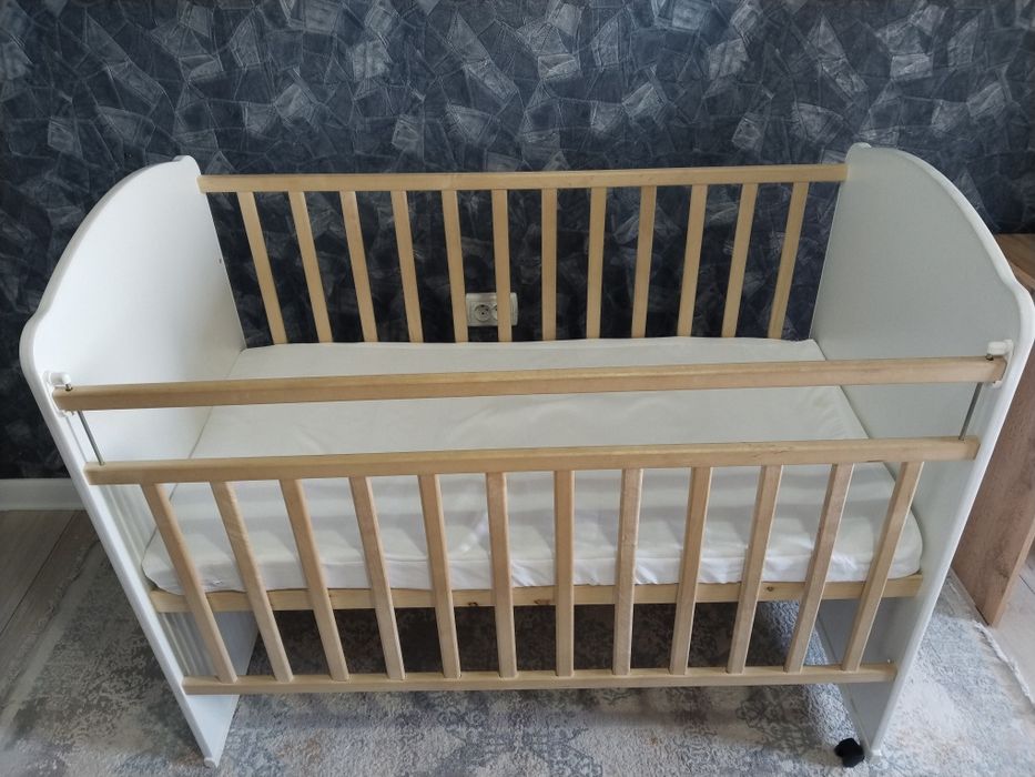 Продам детскую кровать