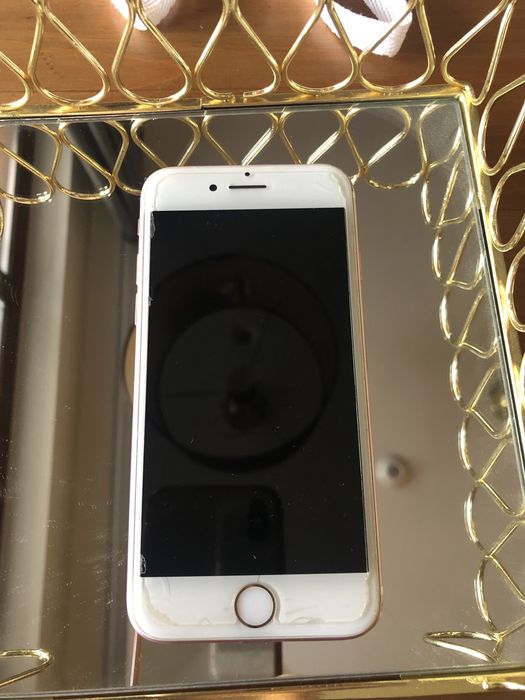 Iphone 7.Розов цвят