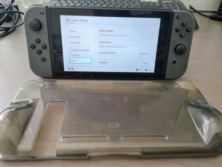 Продавам Nintendo Switch RCM със 512GB карта