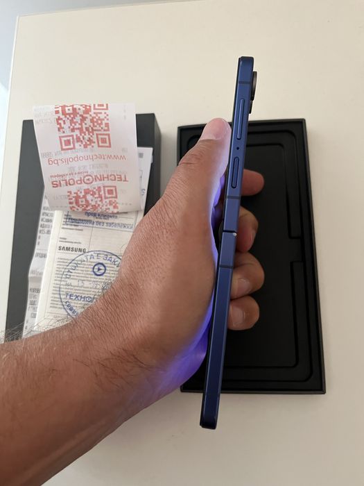 Samsung Z Flip 7 256GB 100% bat