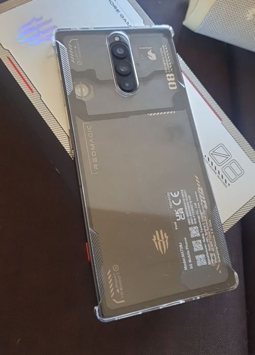 ZTE redmagic 16+12 ozu 512 gb