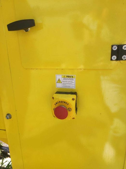 Mașină de spălat cu perii pentru rădăcinoase – inox AISI 304