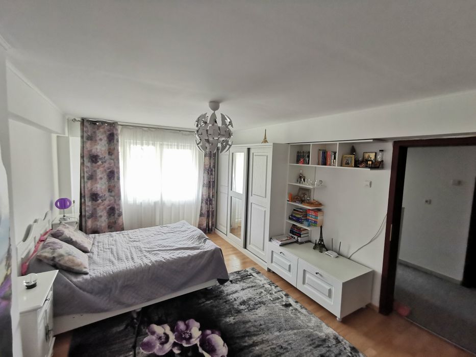 Ofer spre închiriere garsoniera în cartier Sagricom