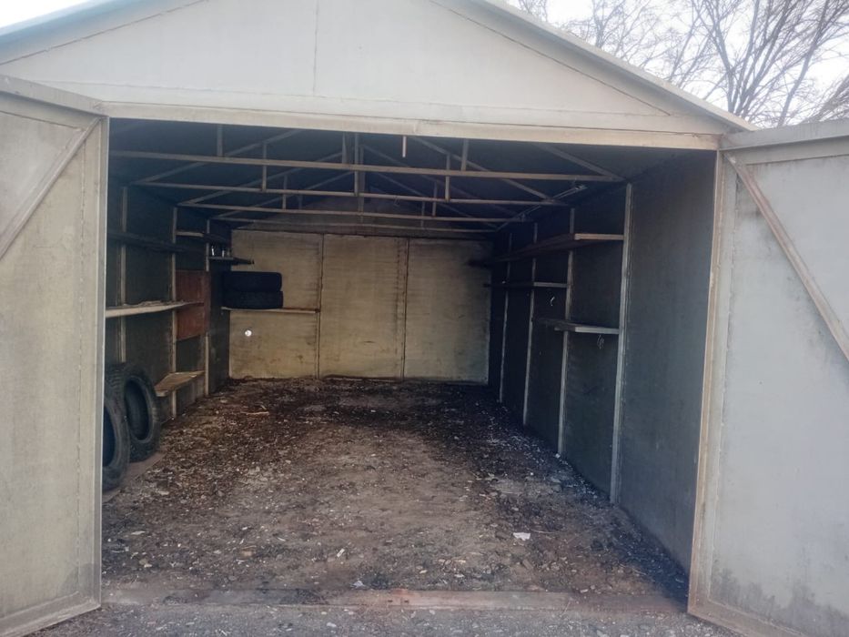 Продам металлический гараж