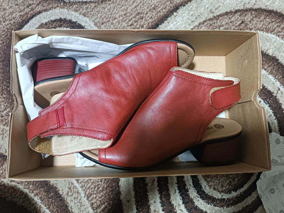 Весенние/летние туфли на каблуке