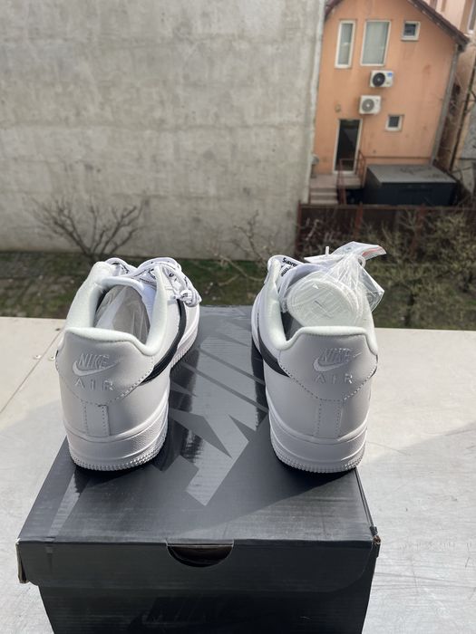 Air Force 1 Supreme White and Black Mărimile 41,42,43