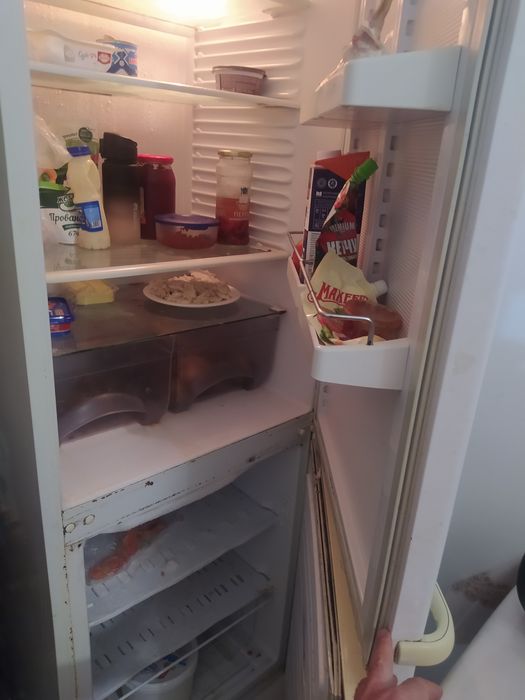 Продам холодильник Атлант