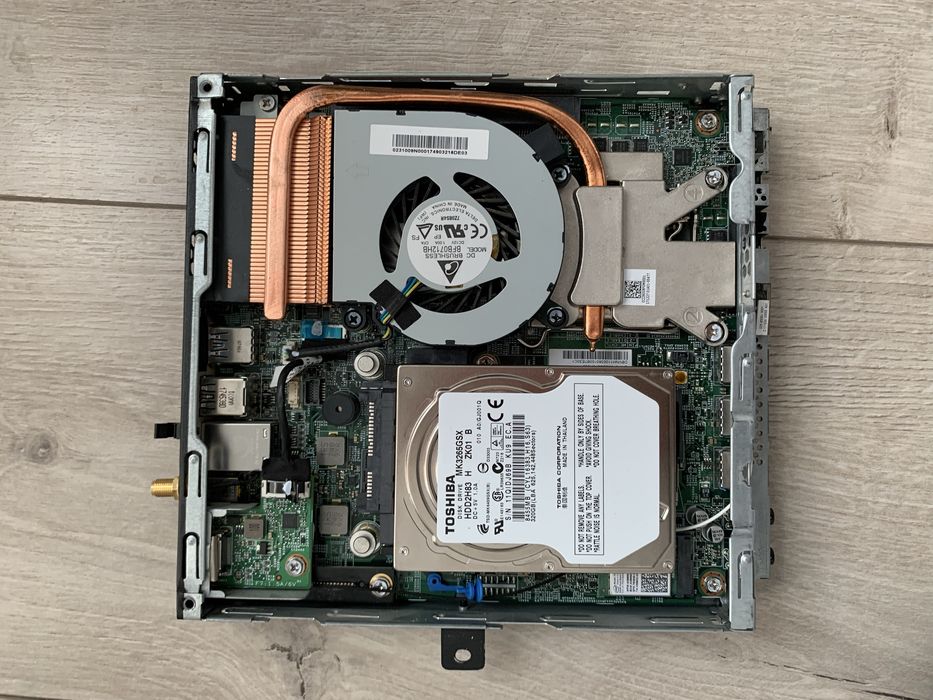 Acer Veriton N4640G cu alimentator