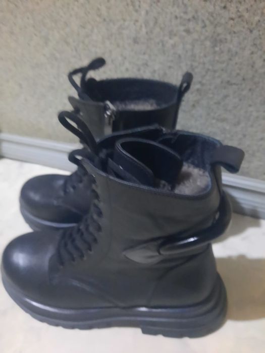 Продам новые сапоги !