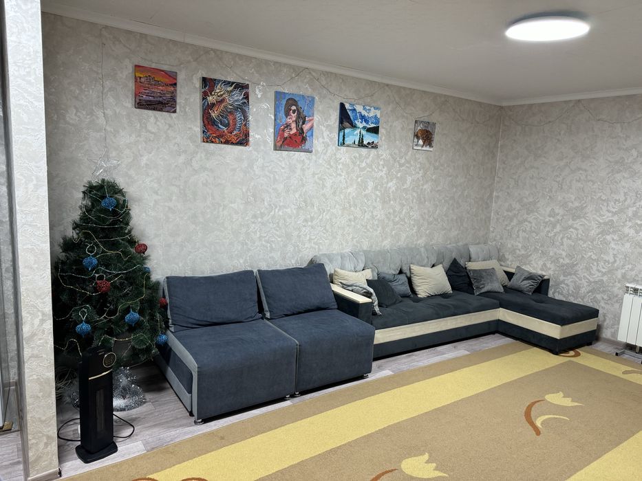 Дом, мангал, беседка в лесу