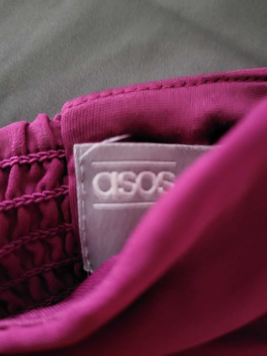 Две  Рокли  ASOS