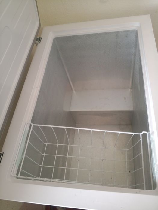 Морозильник новый