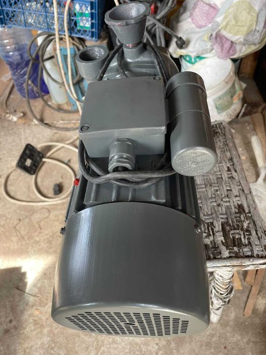 Българска   водна помпа Вида 4