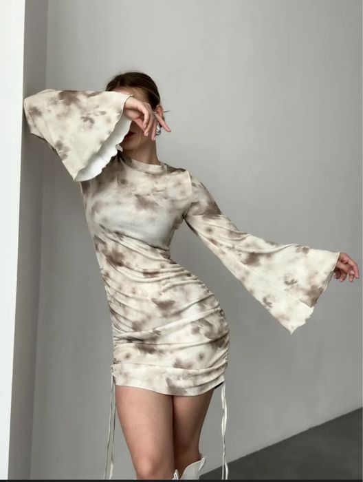 Продам шикарное платье