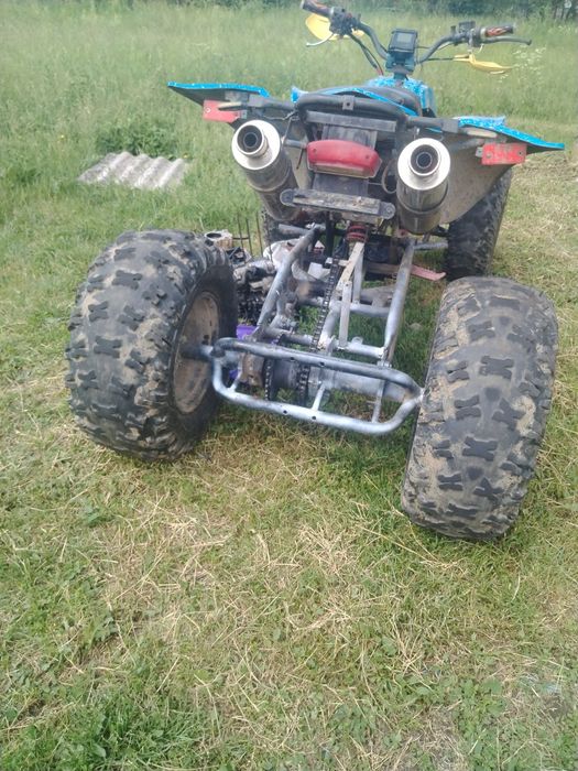 Vând ATV 250cc defect